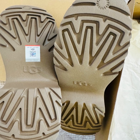 New UGG NEW HEIGHTS CLOG - Picture 6 of 8